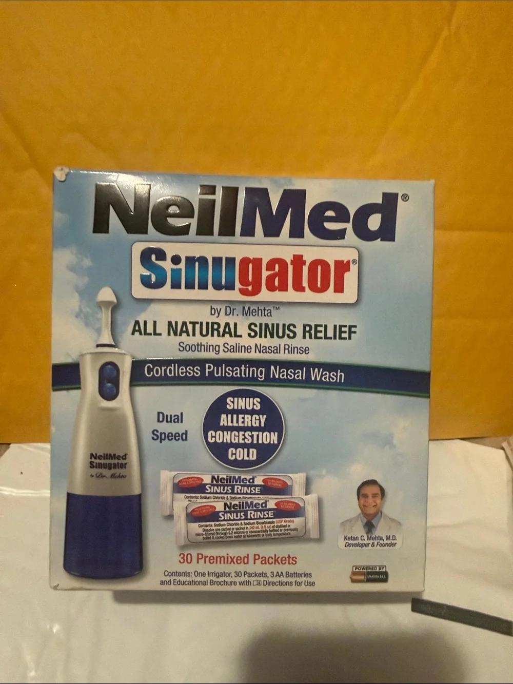 Sinugator Cordless Pulsating Nasal Wash - Blue/White